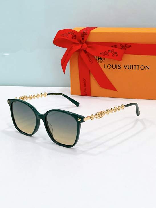 Picture of Louis Vuitton Sunglasses _SKUfw76323456fw